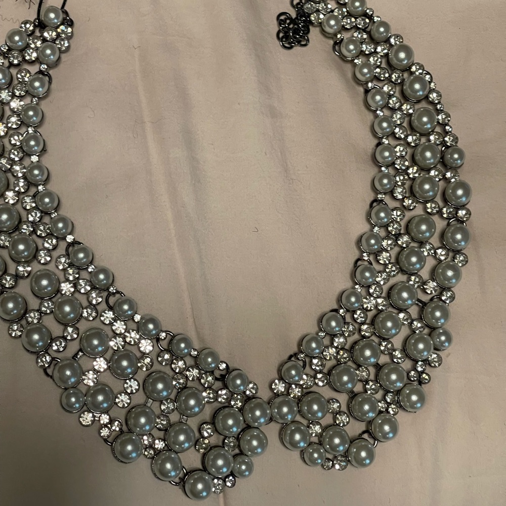 Beautiful necklace New with tags